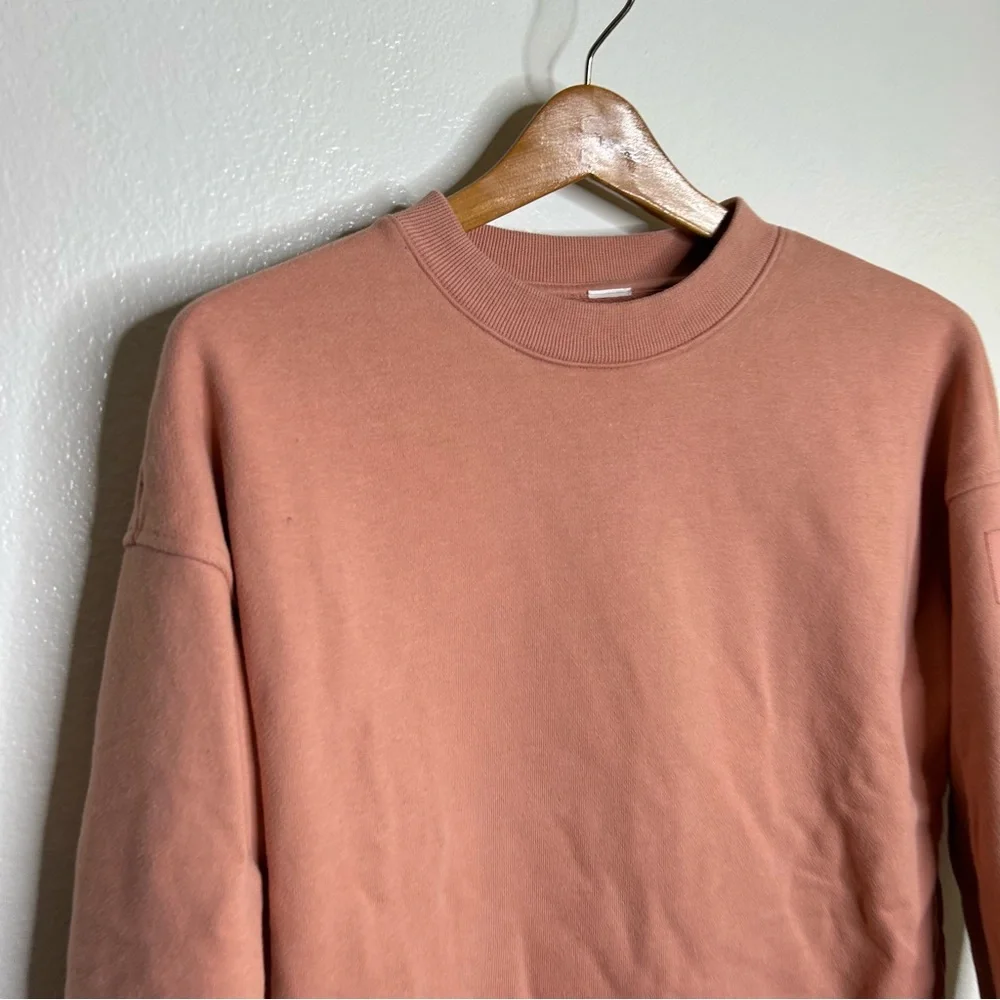 ALO Yoga Rose Pink Crewneck Sweatshirt